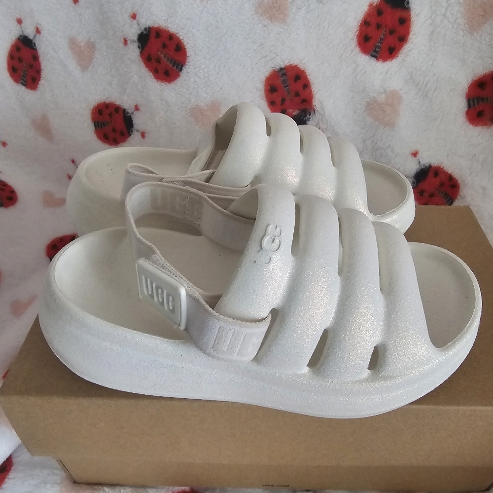 Ugg Sport Yeah Sandals Size 10 Toddler Excellent Condition